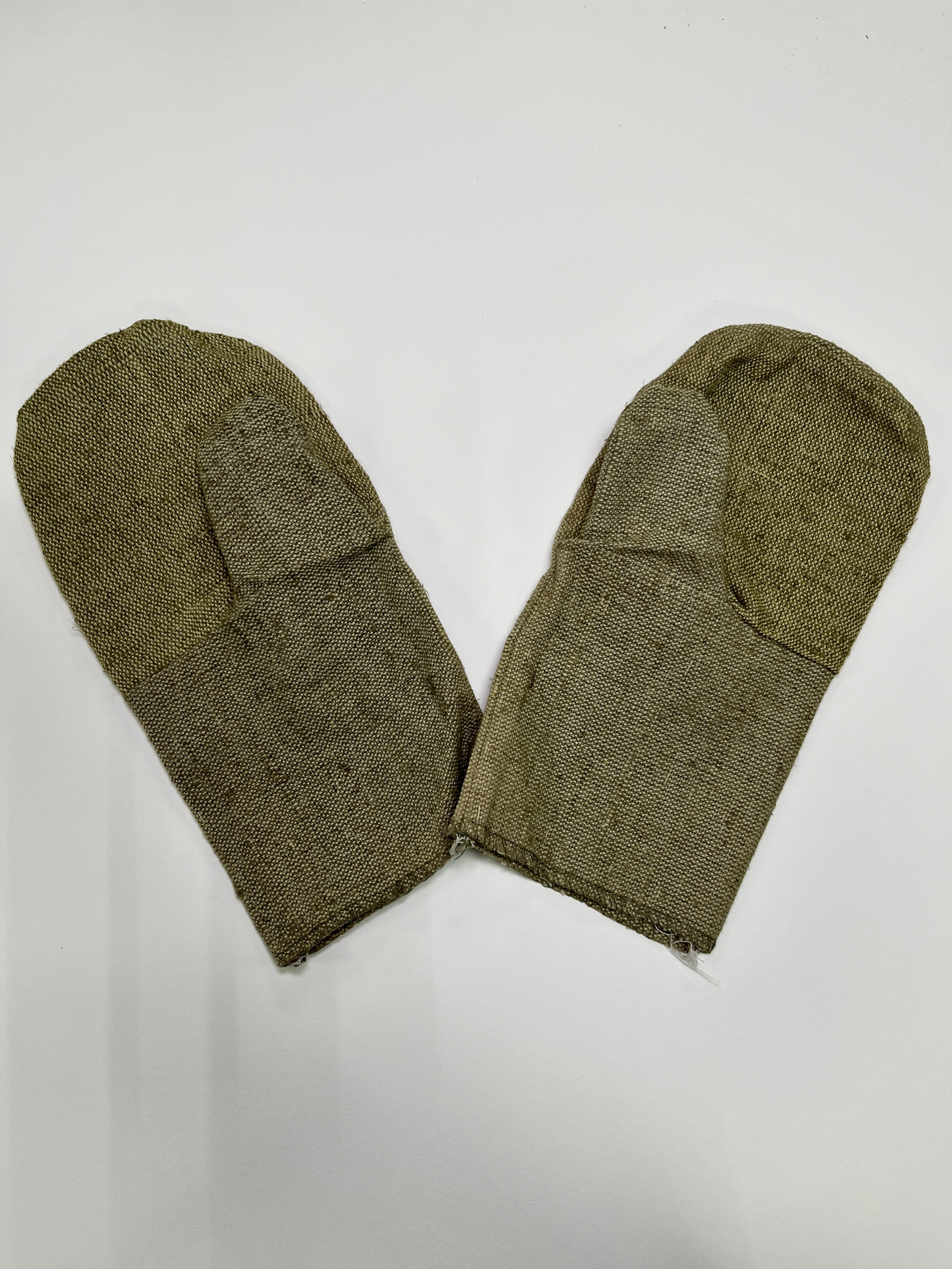 Брезентовые рукавицы